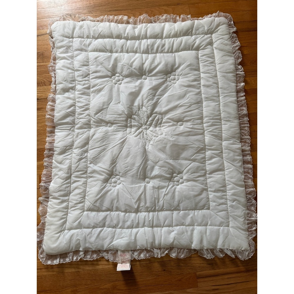 Vintage 50s Dacron DuPont White Quilted Baby Blanket Ruffled Lace Floral 42x33